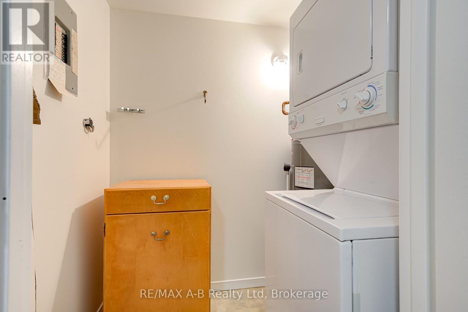 #106 50 CAMPBELL COURT - 15