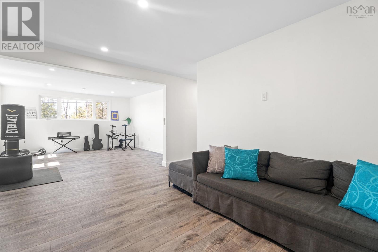 105 Birchview Crescent - 32