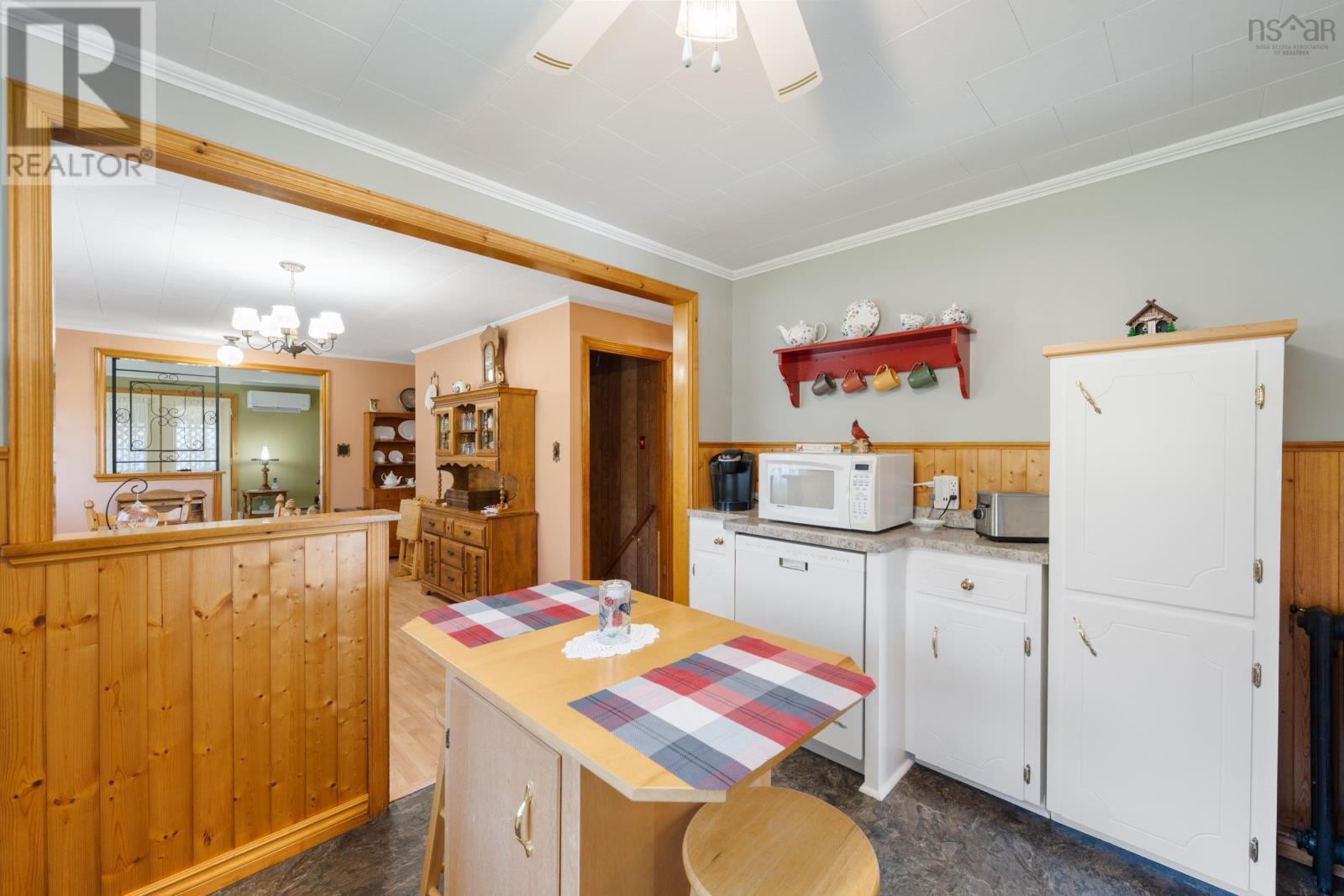 987 Parker Mountain Road - 12
