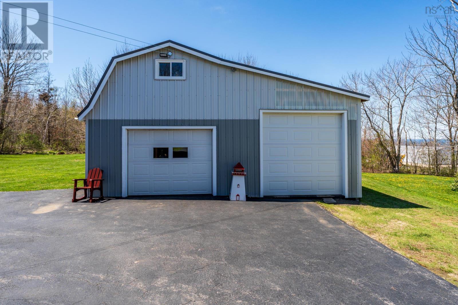 987 Parker Mountain Road - 36