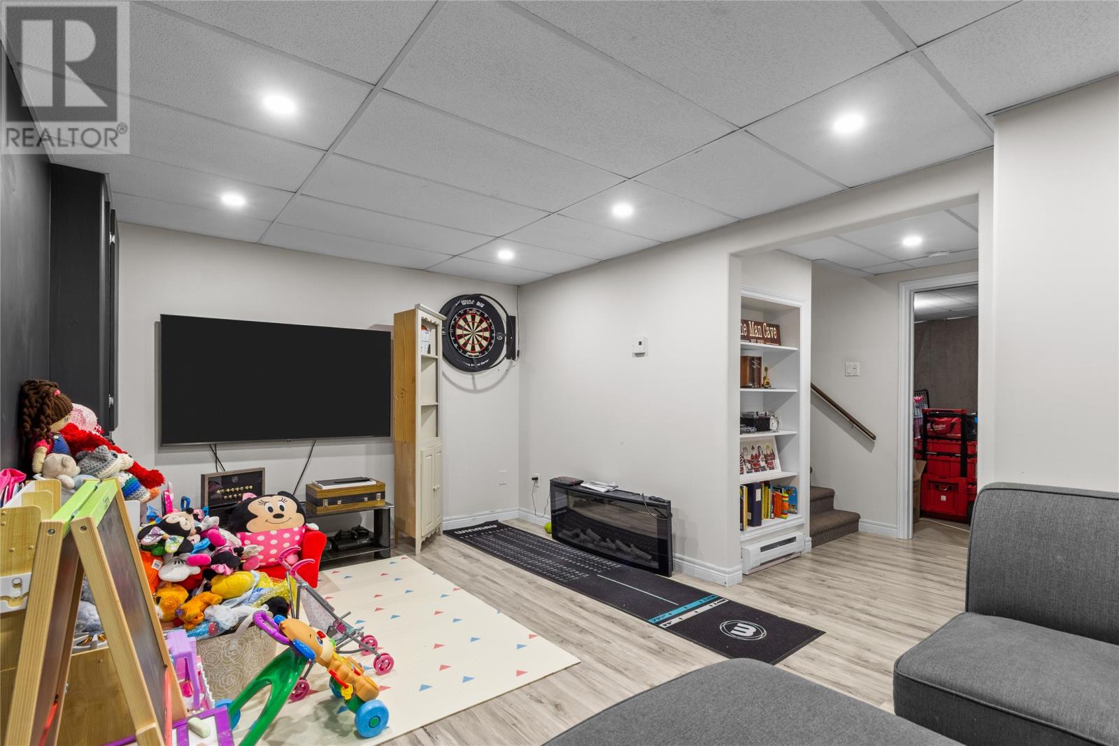 28 Laumann Place - 19
