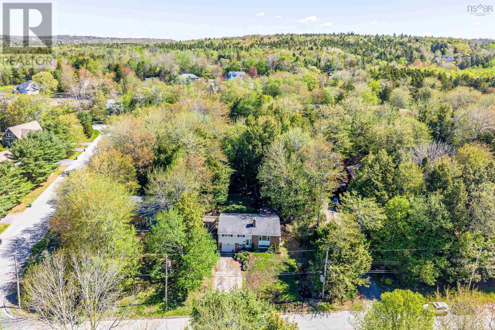 32 Martyn Drive - 38