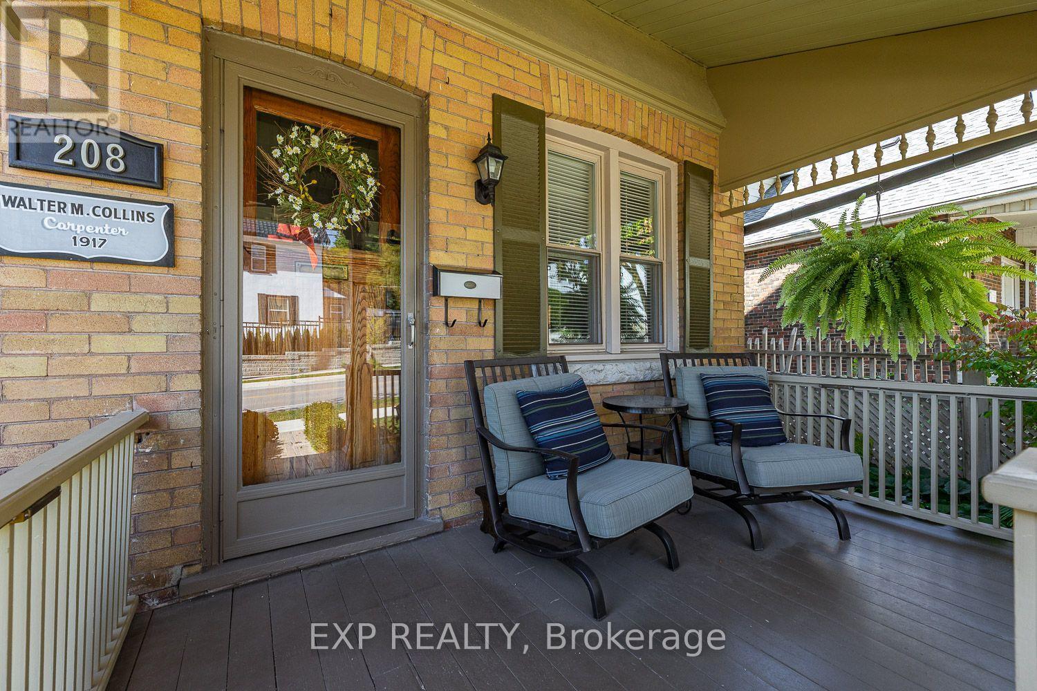 208 LORNE AVENUE - 2