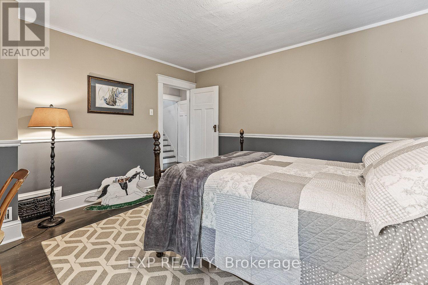 208 LORNE AVENUE - Image 24