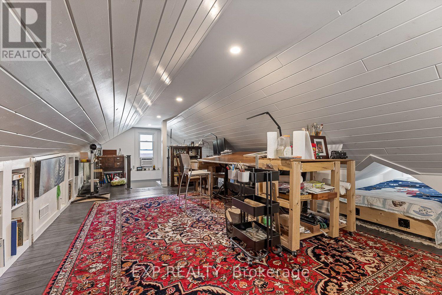 208 LORNE AVENUE - Image 30