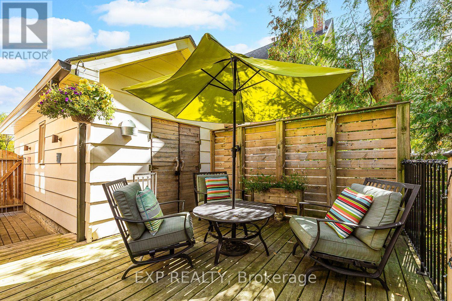 208 LORNE AVENUE - 39