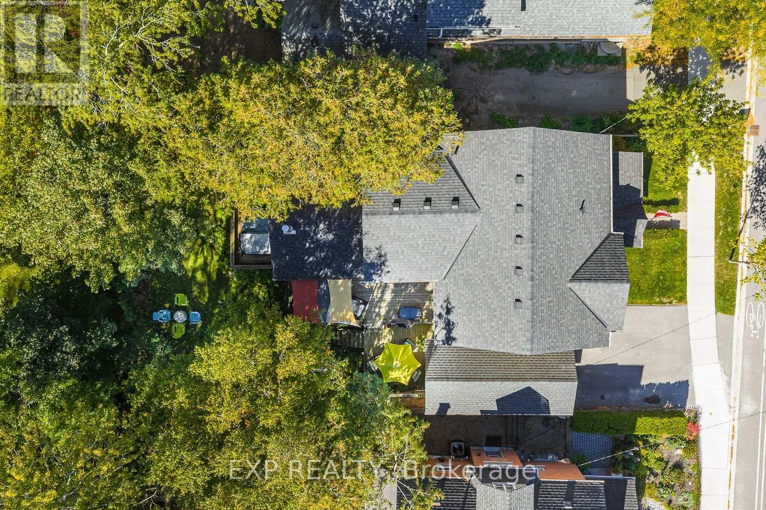 208 LORNE AVENUE - 50
