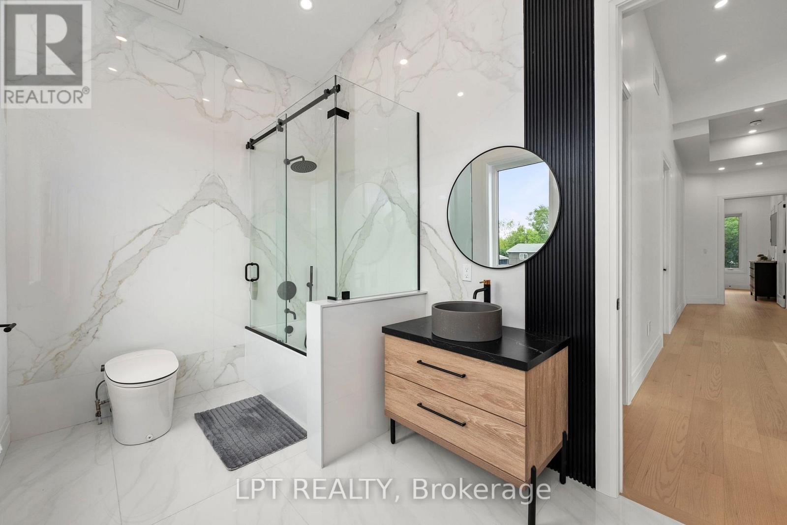 838 ELMWOOD STREET - Image 32