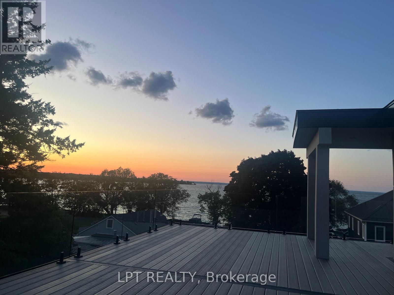 838 ELMWOOD STREET - 4