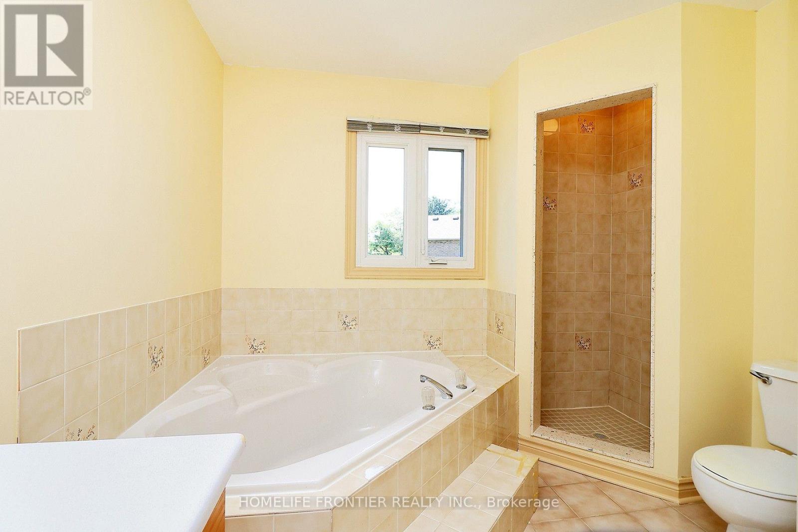 48 ASHFIELD DRIVE - 11