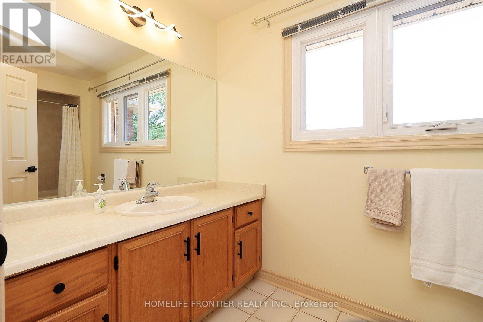 48 ASHFIELD DRIVE - 16