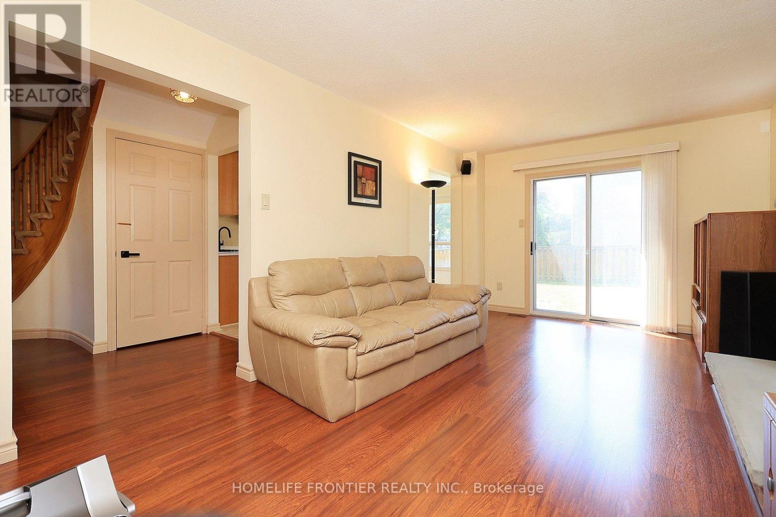48 ASHFIELD DRIVE - 4