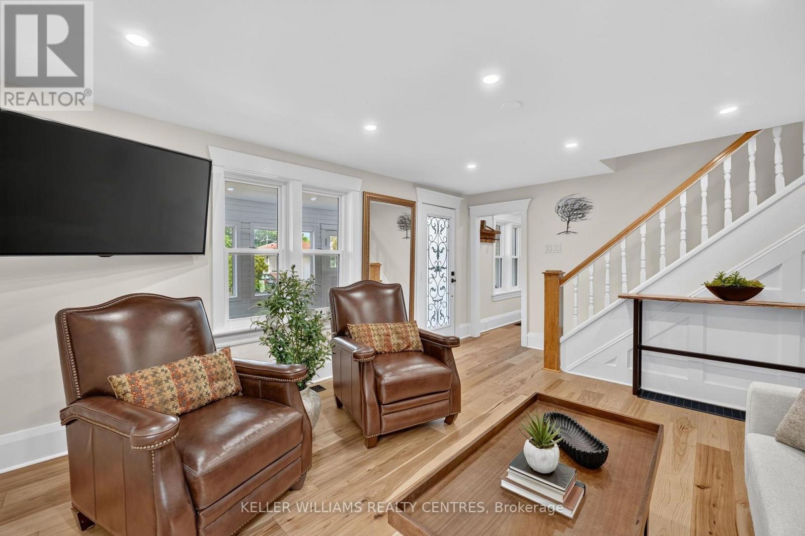 291 ELLEN STREET - 10
