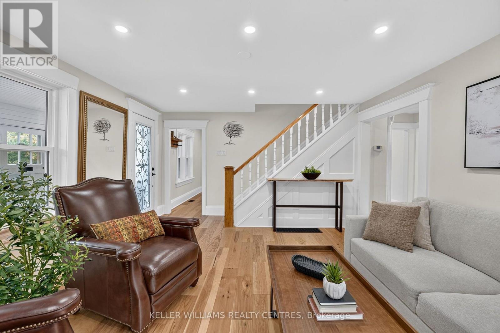 291 ELLEN STREET - 11