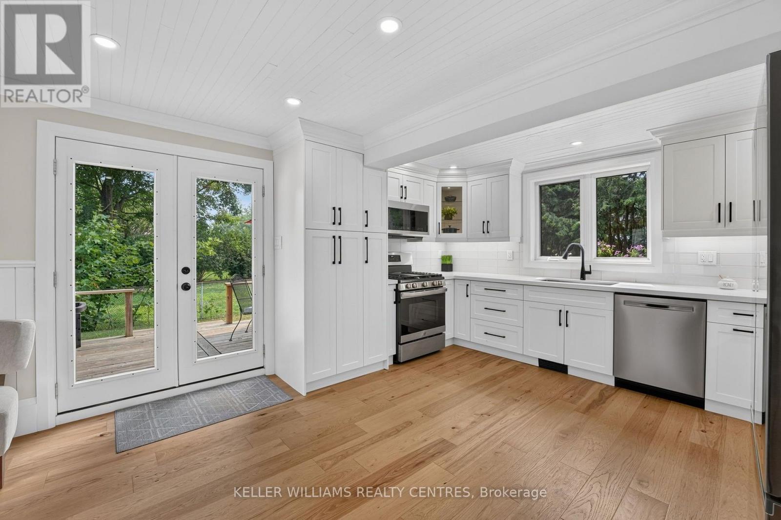 291 ELLEN STREET - 14