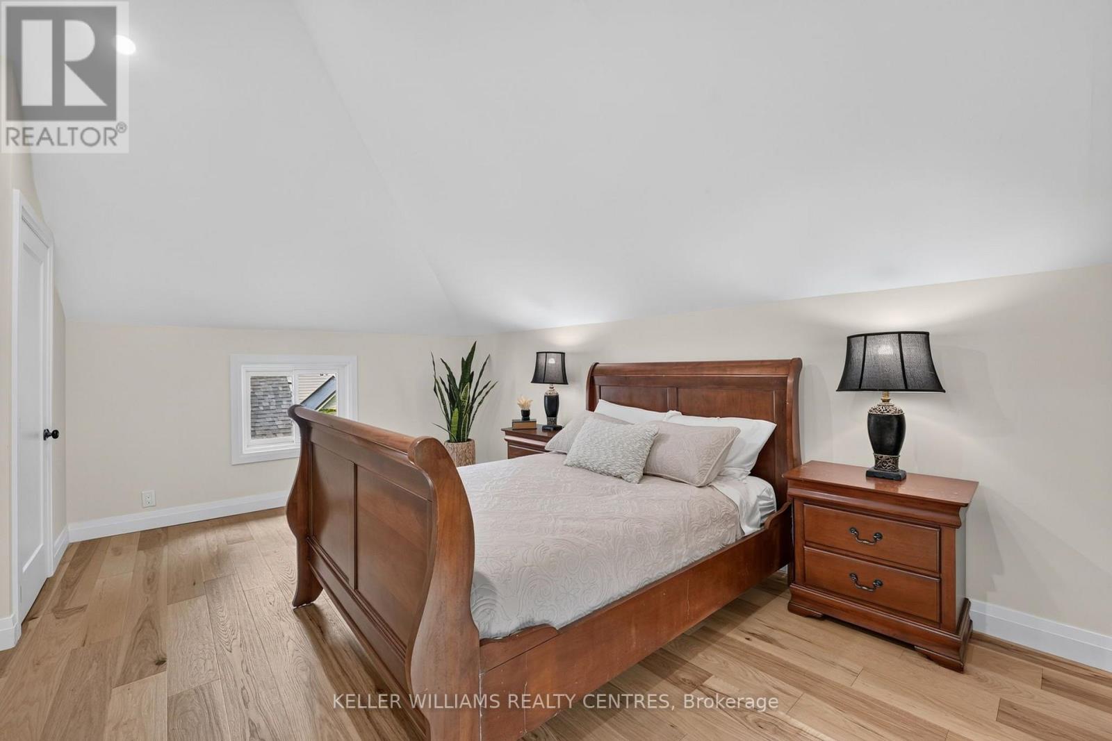291 ELLEN STREET - 21