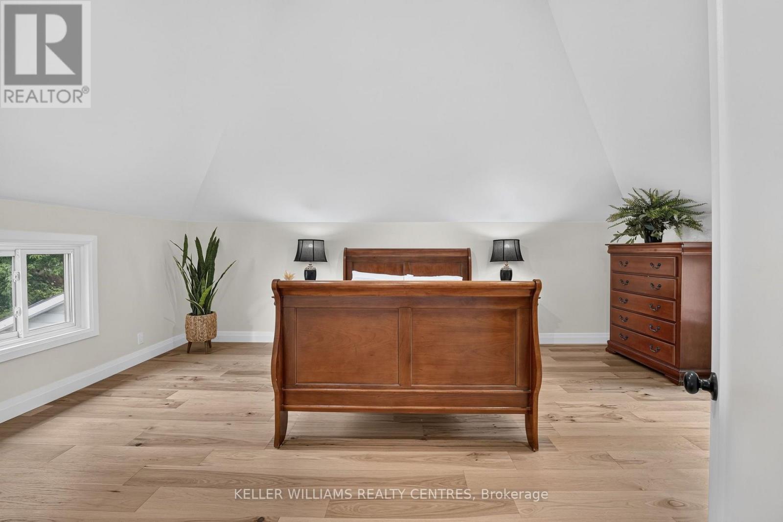 291 ELLEN STREET - 23