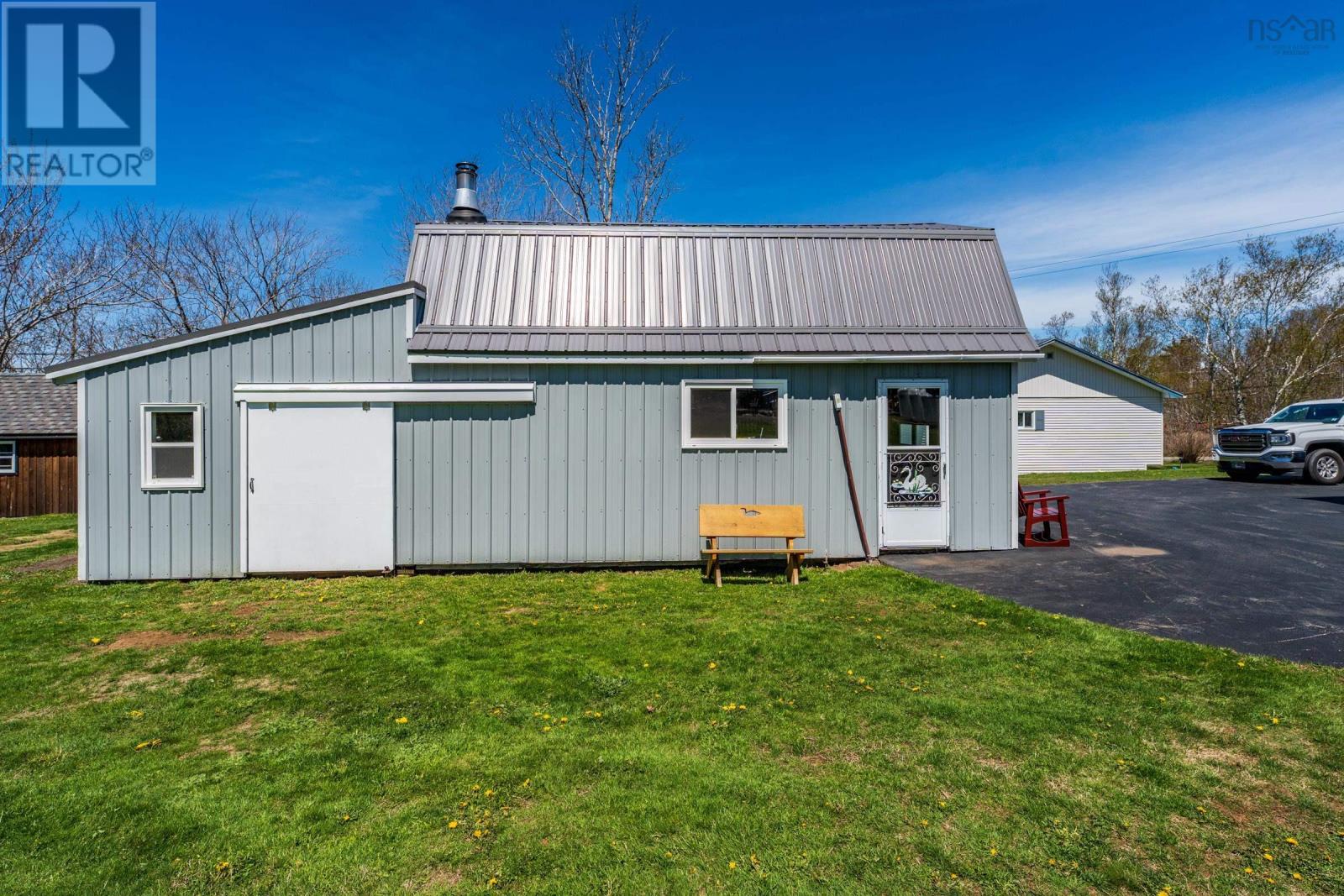 987 Parker Mountain Road - 37