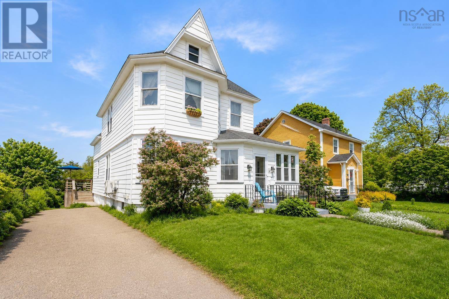 147 Howe Street - 2