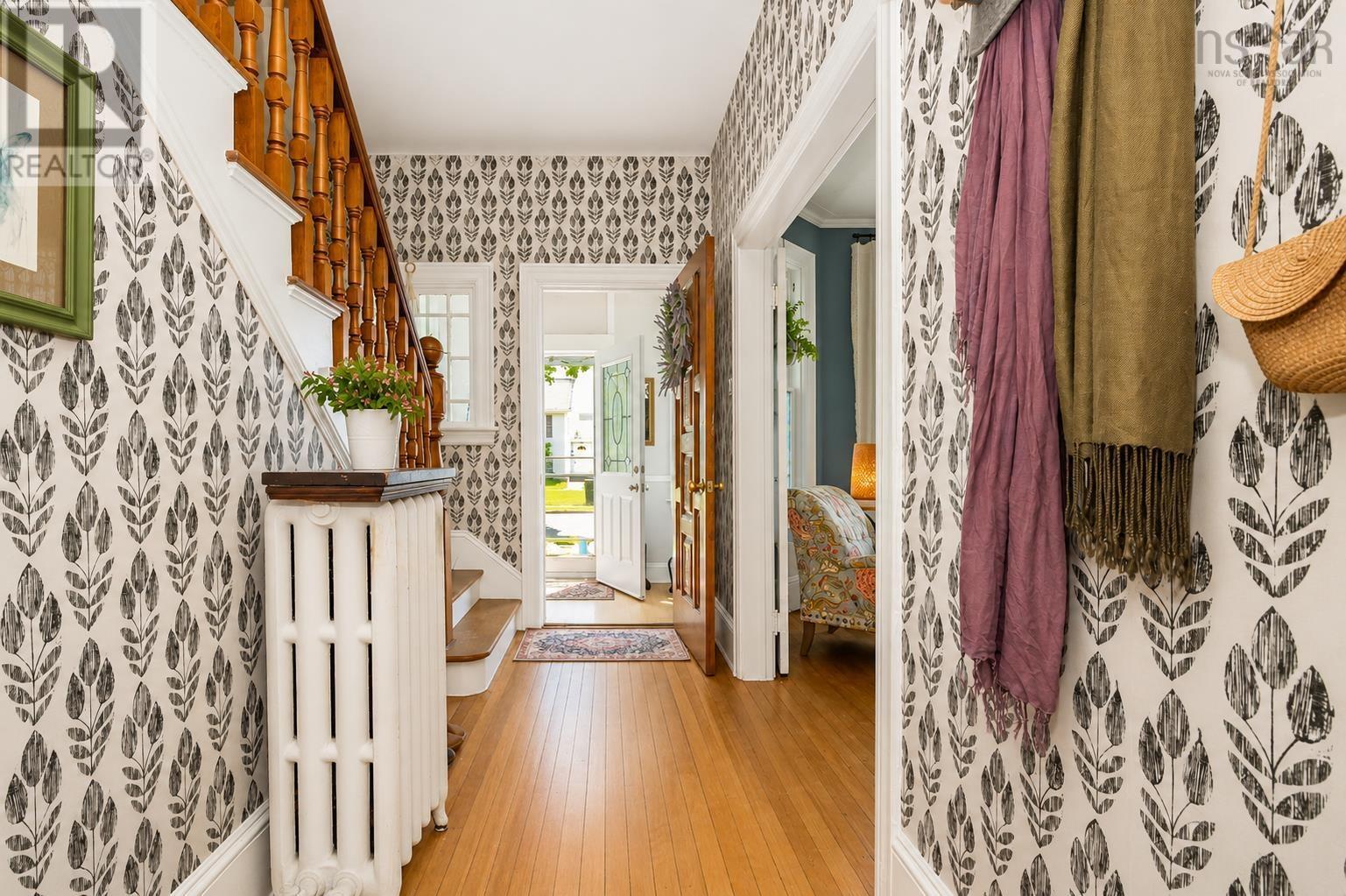 147 Howe Street - 25