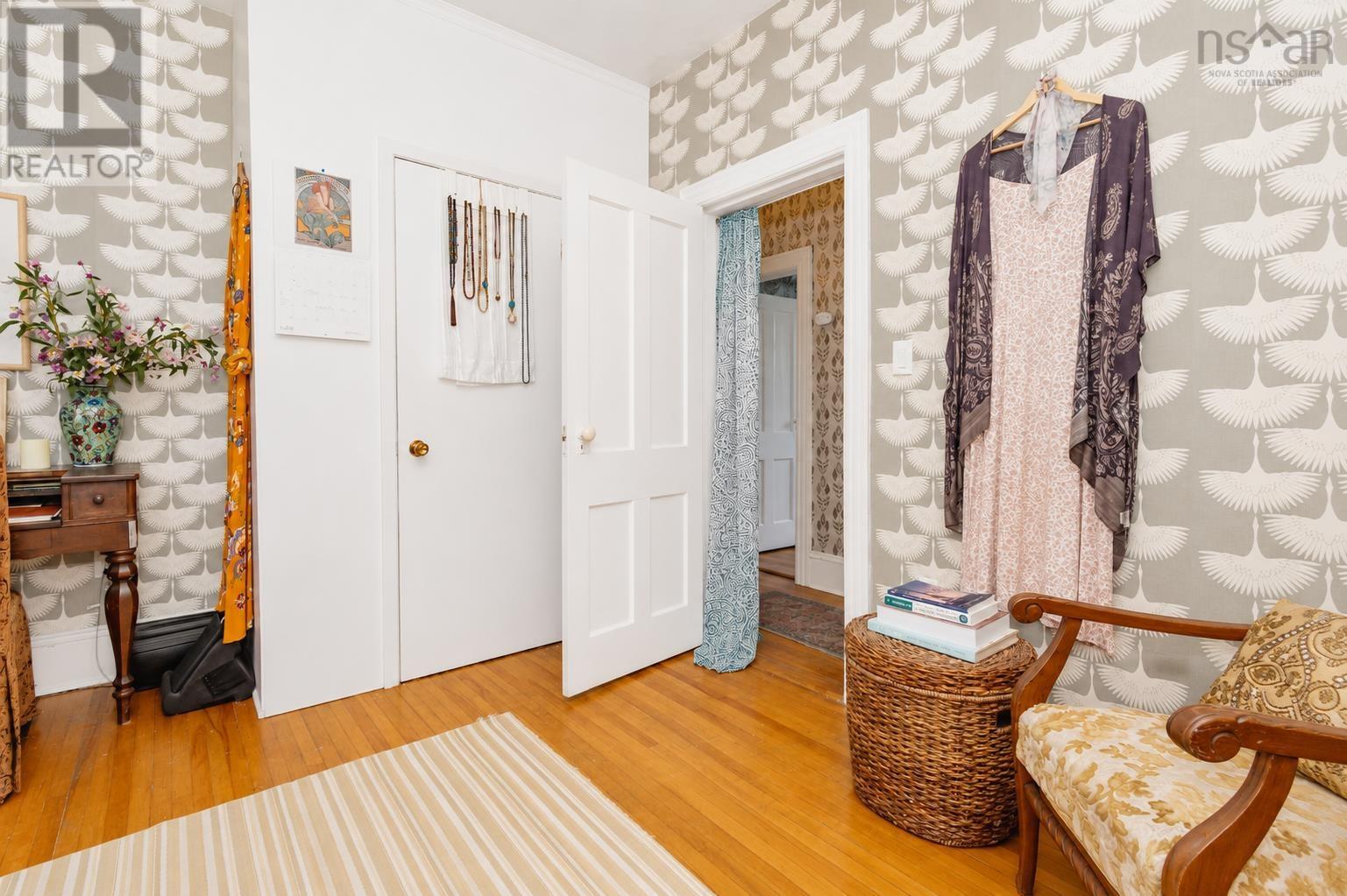 147 Howe Street - 35