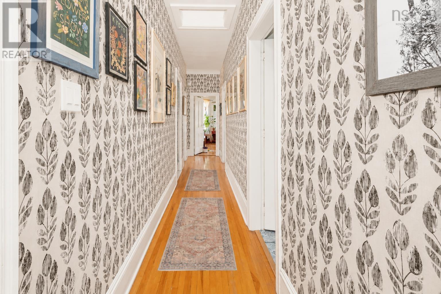 147 Howe Street - 32