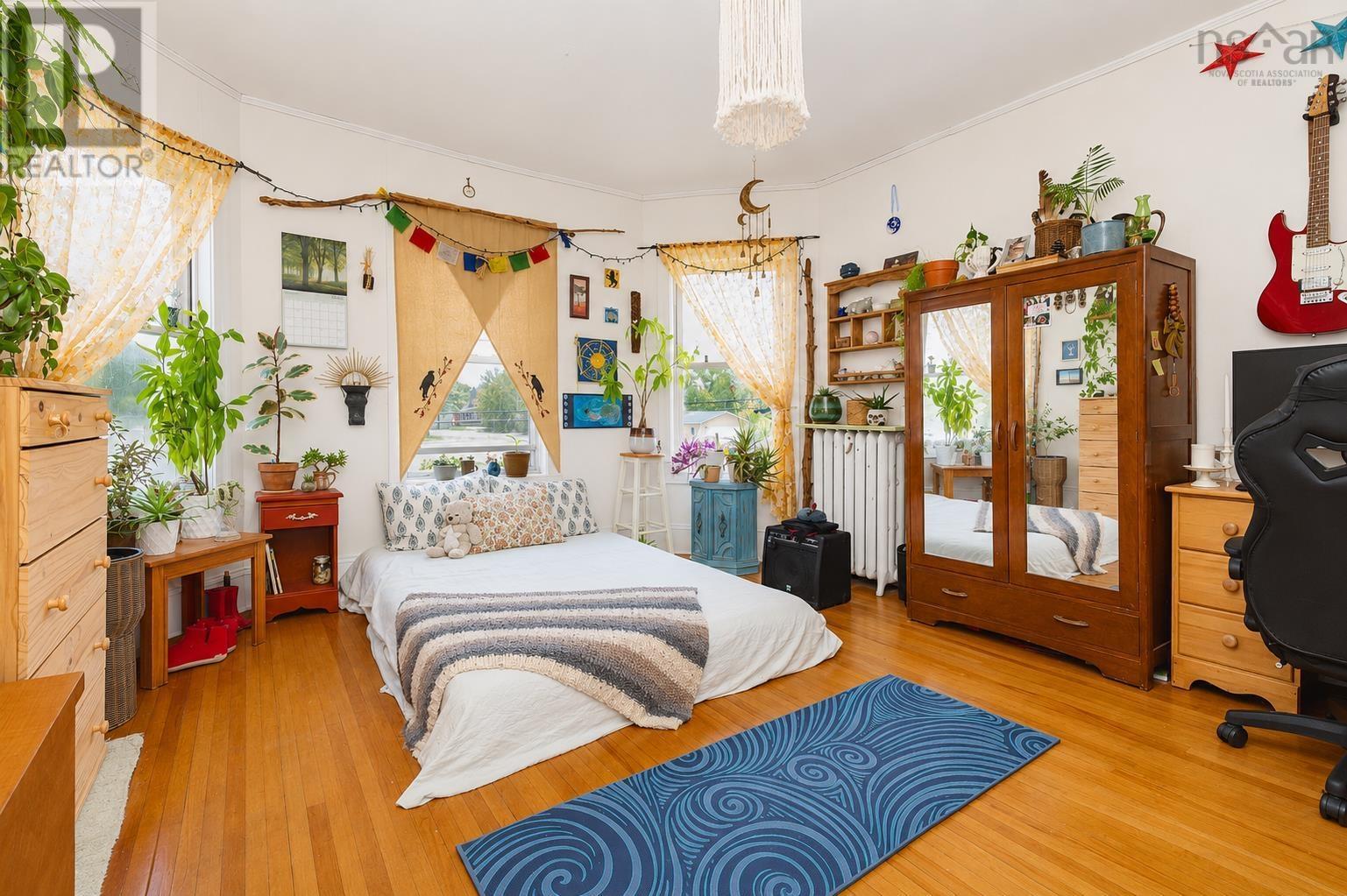 147 Howe Street - 28
