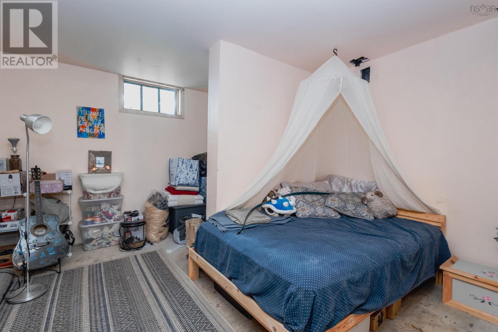 147 Howe Street - 44