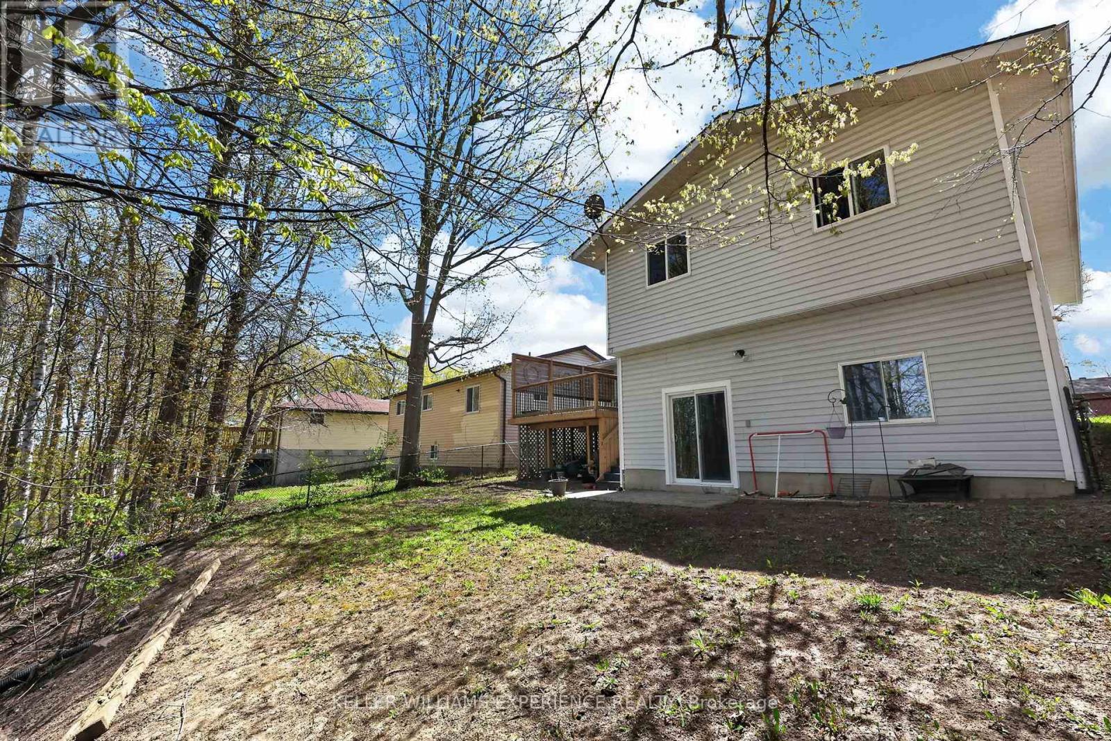 645 BAYVIEW DRIVE - 20