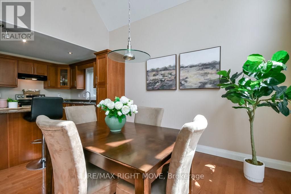 2956 LAKESIDE DRIVE - 14