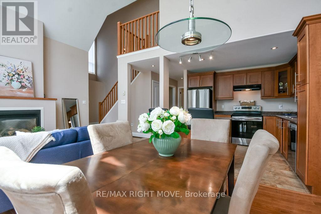 2956 LAKESIDE DRIVE - 16