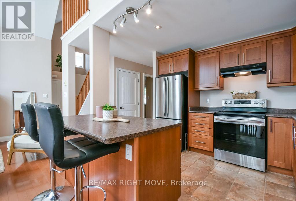 2956 LAKESIDE DRIVE - 17