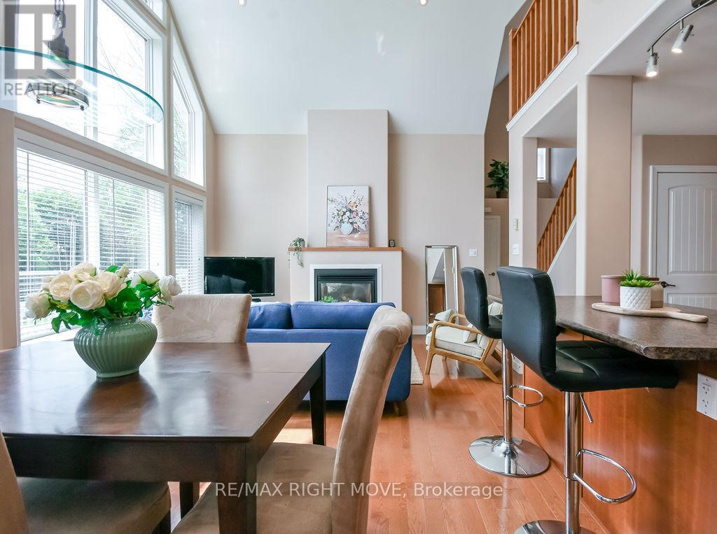 2956 LAKESIDE DRIVE - 18