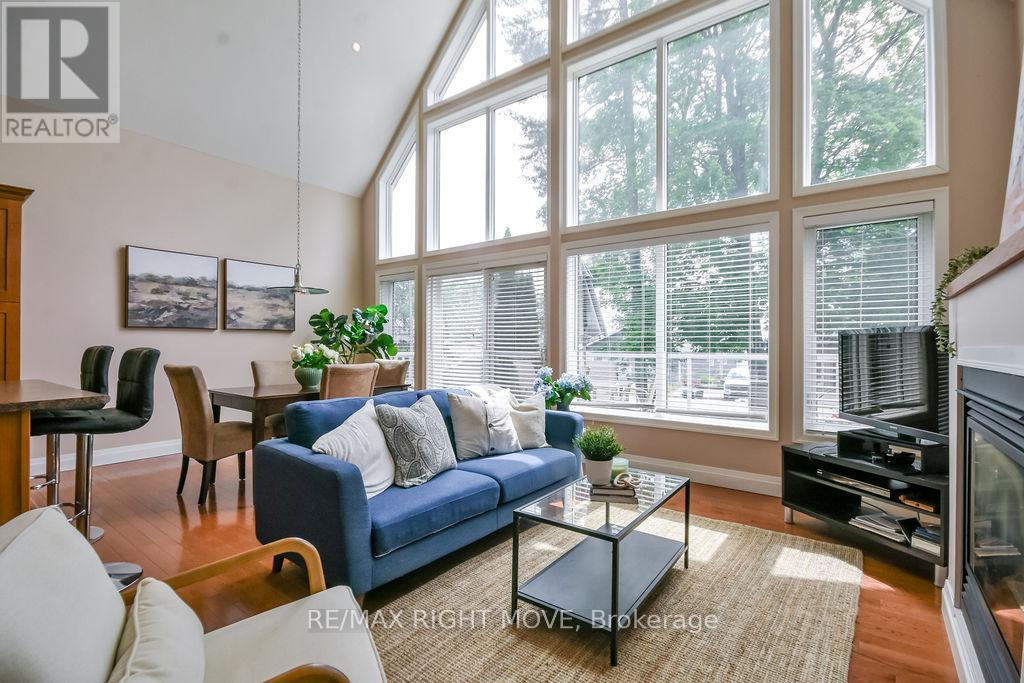 2956 LAKESIDE DRIVE - 21
