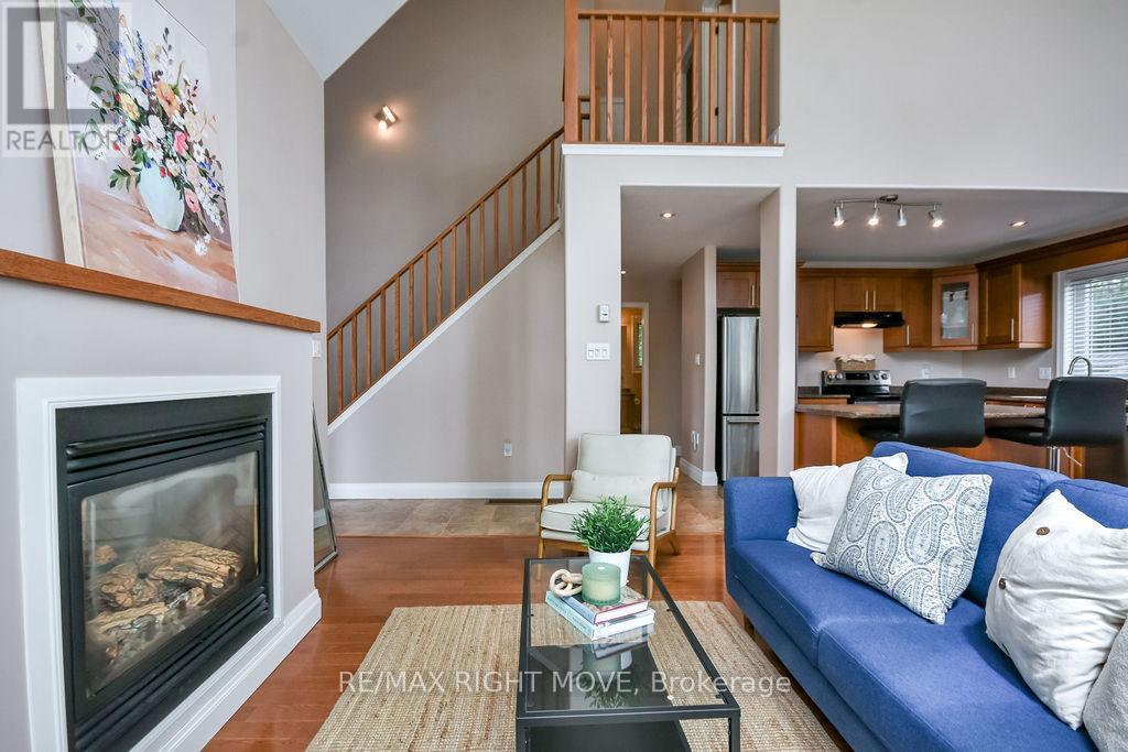 2956 LAKESIDE DRIVE - 22