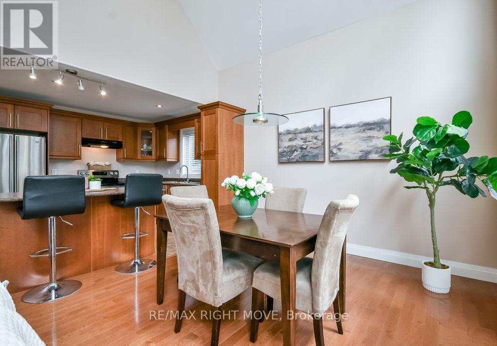 2956 LAKESIDE DRIVE - 23