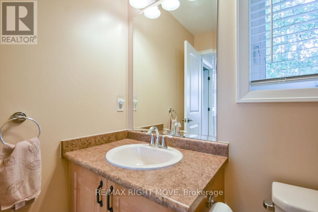 2956 LAKESIDE DRIVE - 27