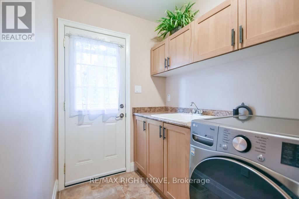 2956 LAKESIDE DRIVE - 28
