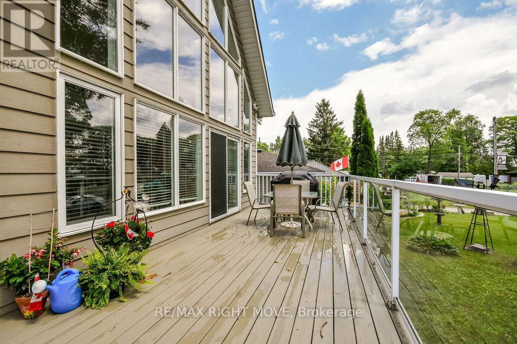 2956 LAKESIDE DRIVE - 5