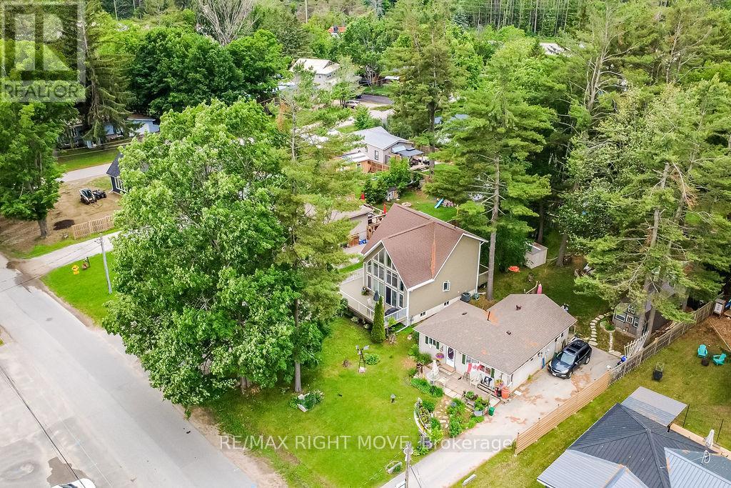 2956 LAKESIDE DRIVE - 50