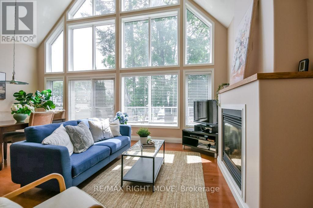 2956 LAKESIDE DRIVE - 6