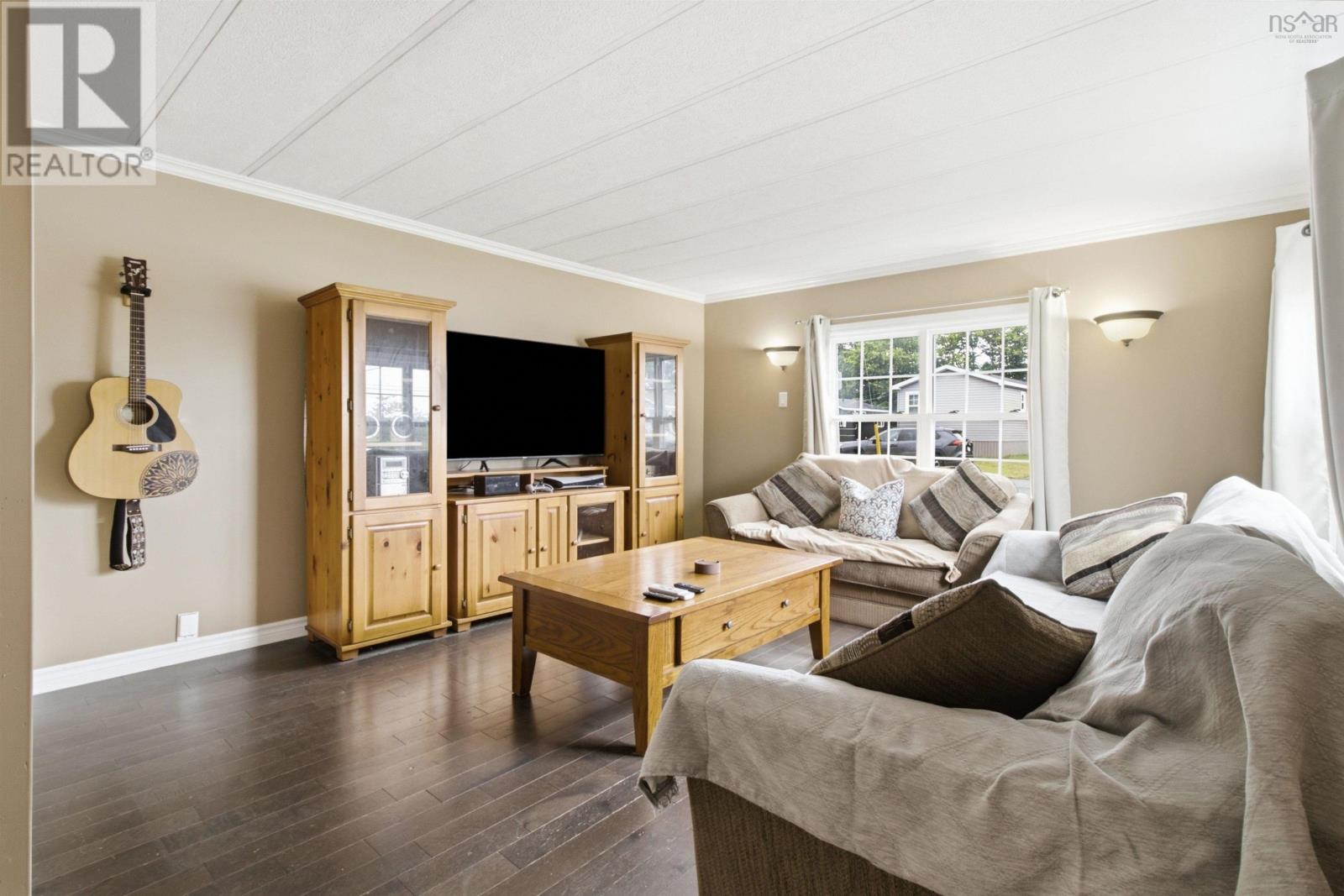 8 Sylvan Avenue - 12