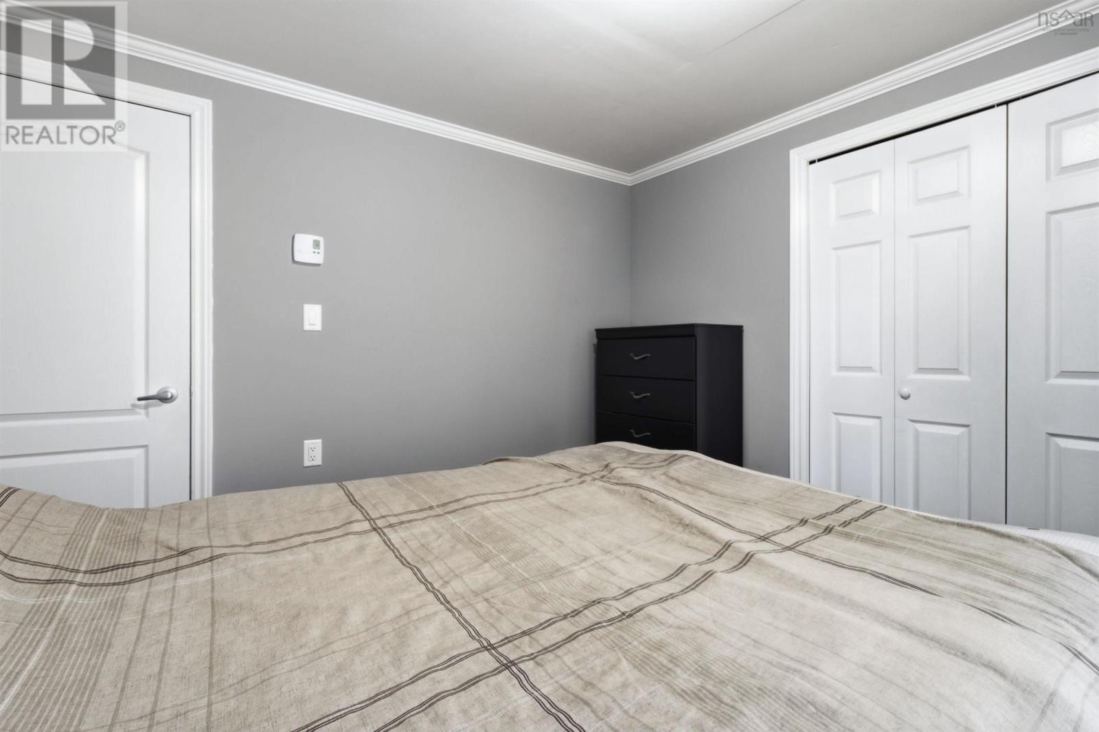 8 Sylvan Avenue - 18