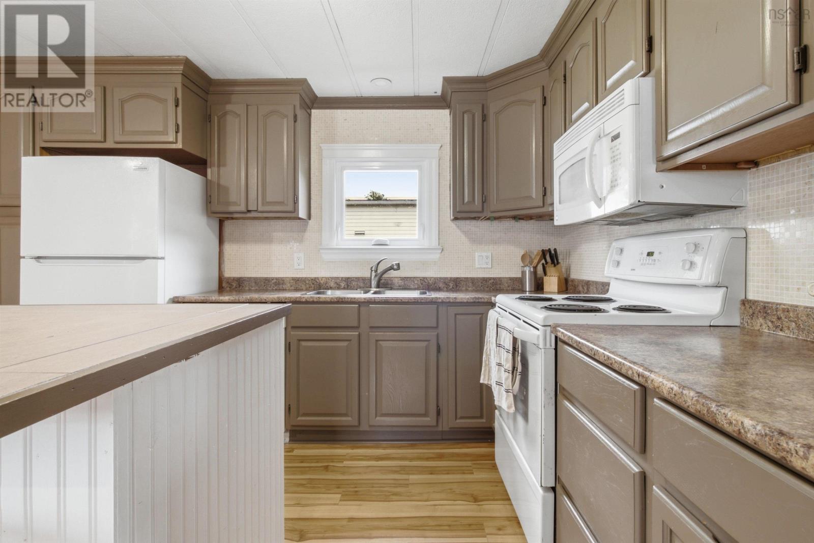 8 Sylvan Avenue - 10