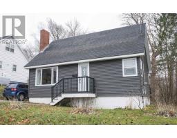12 Lynch, Sydney River, NS B1S1V2 Photo 33