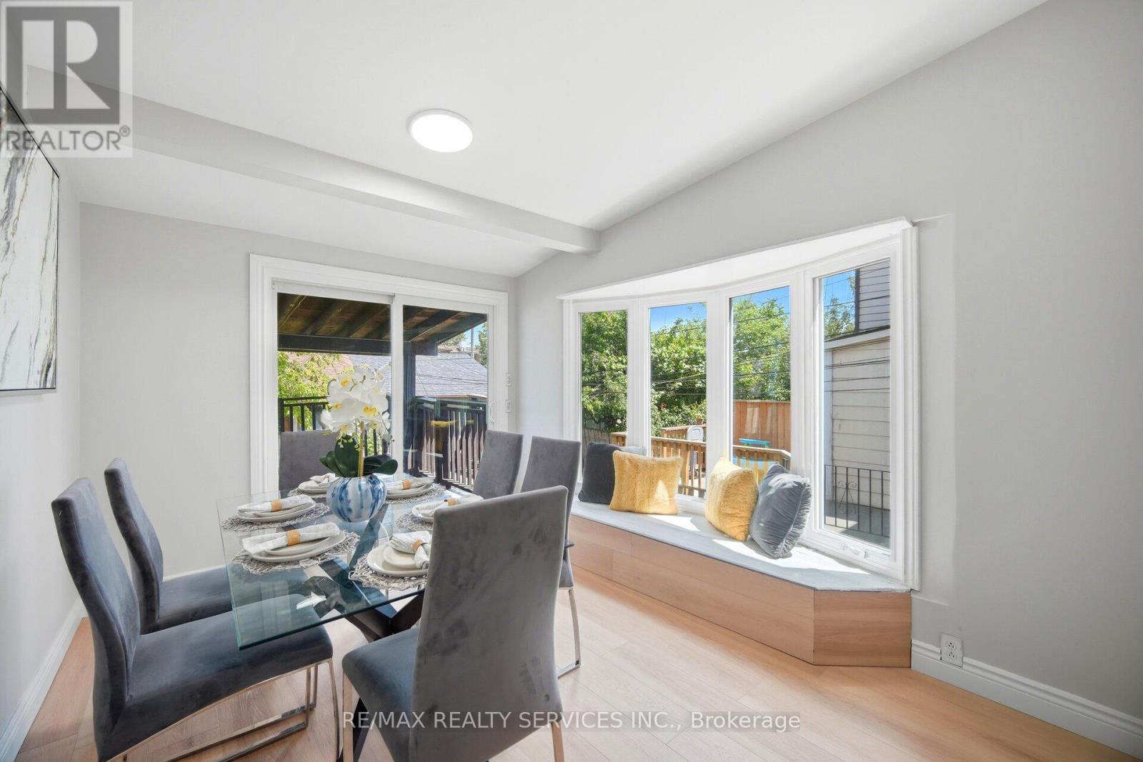 1147 DUFFERIN STREET - 11