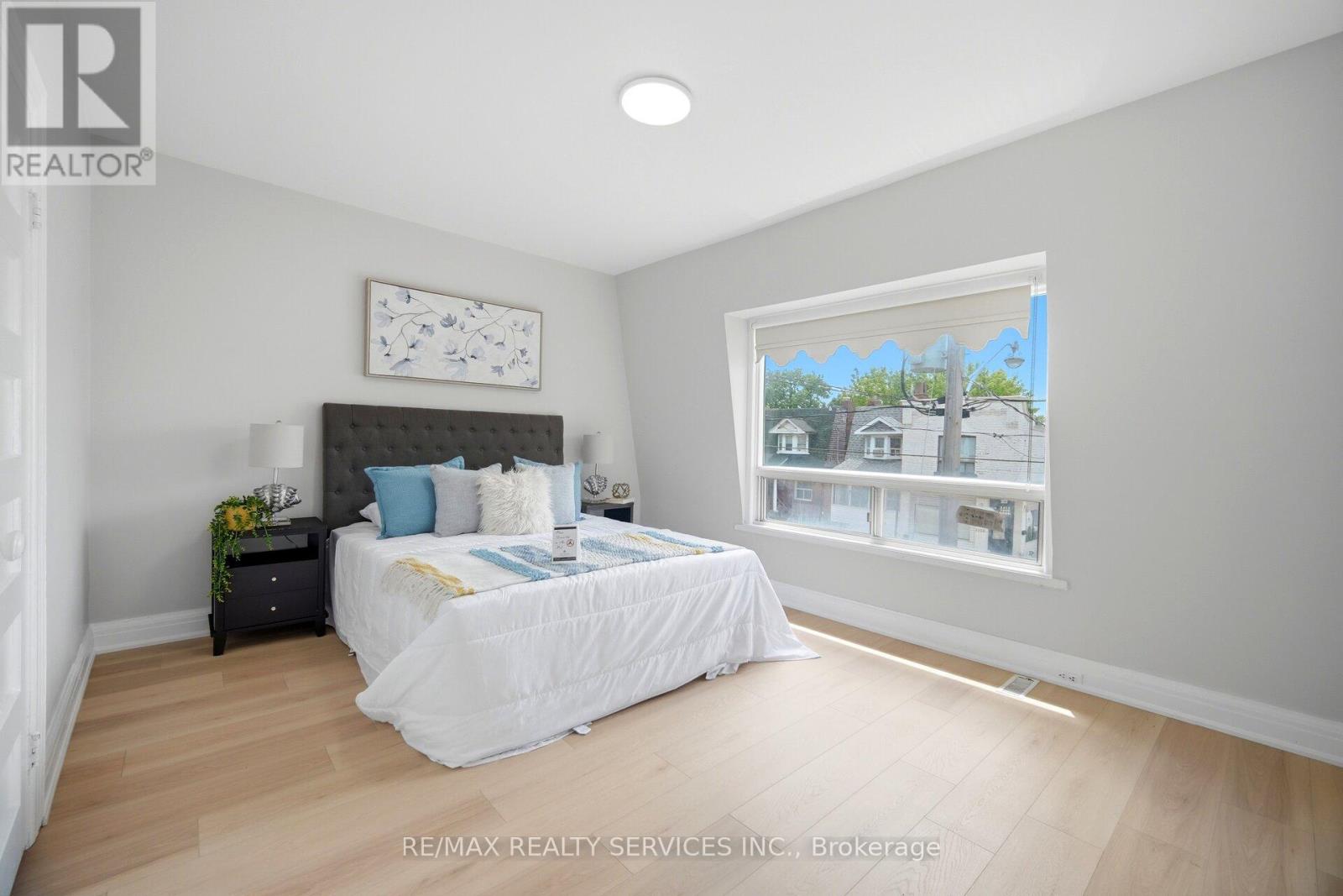 1147 DUFFERIN STREET - 19