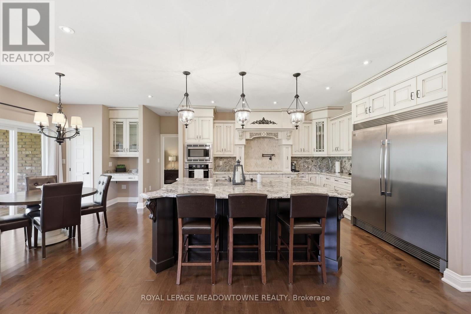 20 BUCKSTOWN TRAIL - 21
