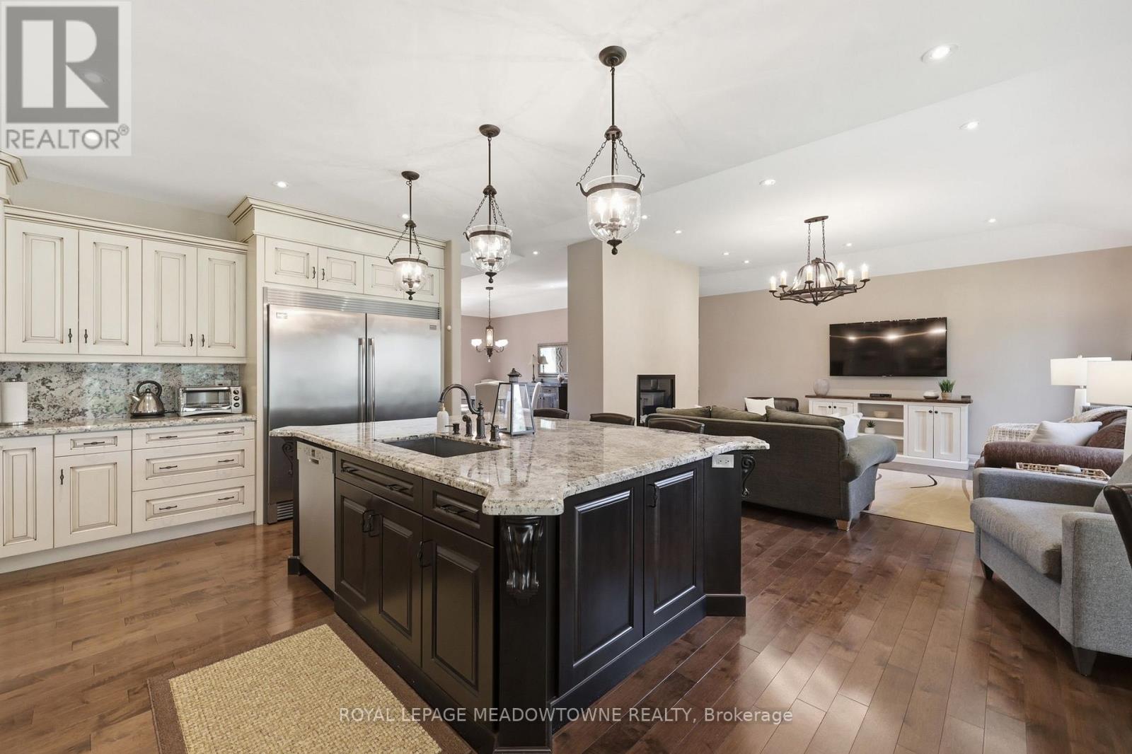 20 BUCKSTOWN TRAIL - 25