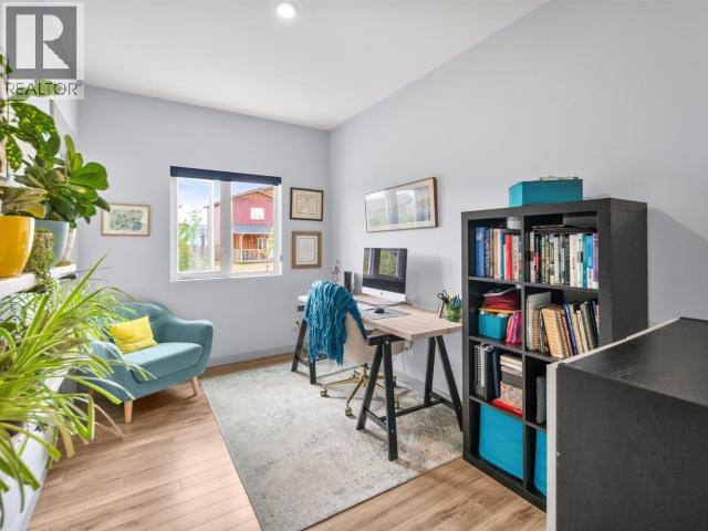 146 SYBIL CIRCLE - 16